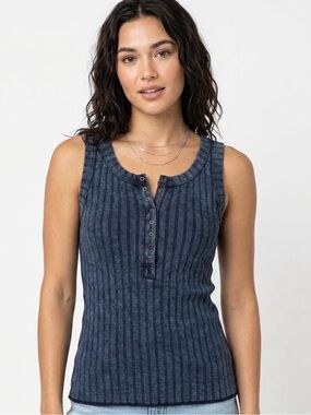 New Zenana Acid Wash Ribbed Henley Tank Top - Size Small